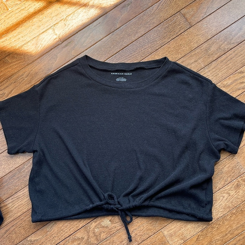 EUC American Eagle tie-front top